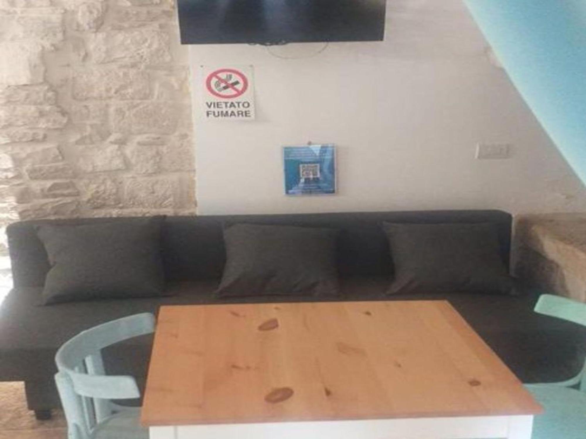 Suite Da Nonno Luigi 100 Metri Dal Mare Джовинацо Екстериор снимка